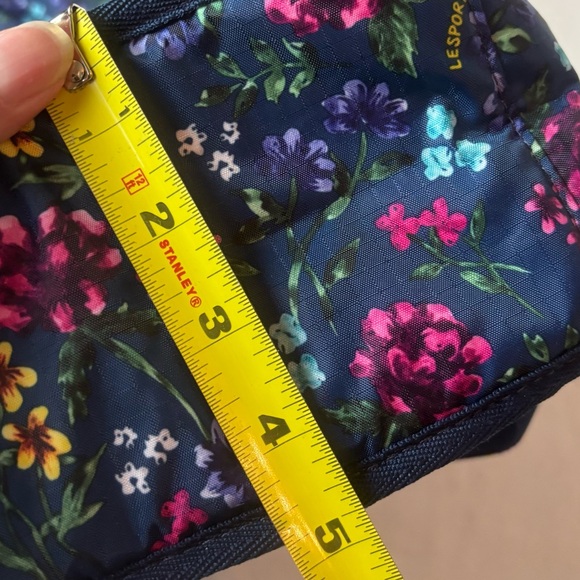 Lesportsac Route Backpack Navy Blue Ditsy Floral Print Cottagecore - Picture 8 of 8